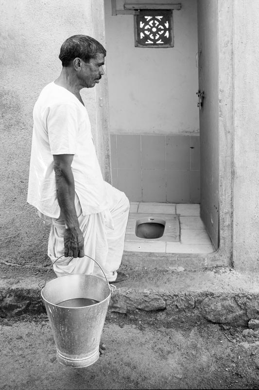 Men and Water Needs from Gender Perspective - Carrying water for sanitation in Ahmednagar district, Maharashtra